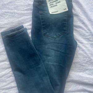Kendall & Kylie Mid-ride jeans